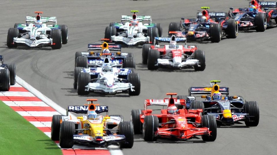 Formula 1’de şampiyon Abu Dabi’de belli olacak