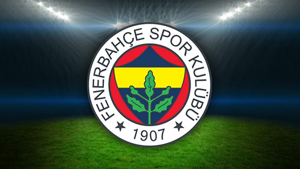 Fenerbahçe UEFA kadrosunu güncelledi